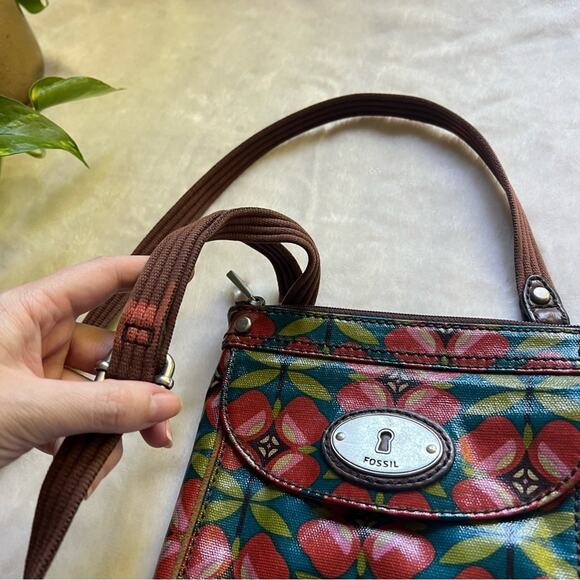 Fossil Key-Per Printed Crossbody Bag - Picture 4 of 10